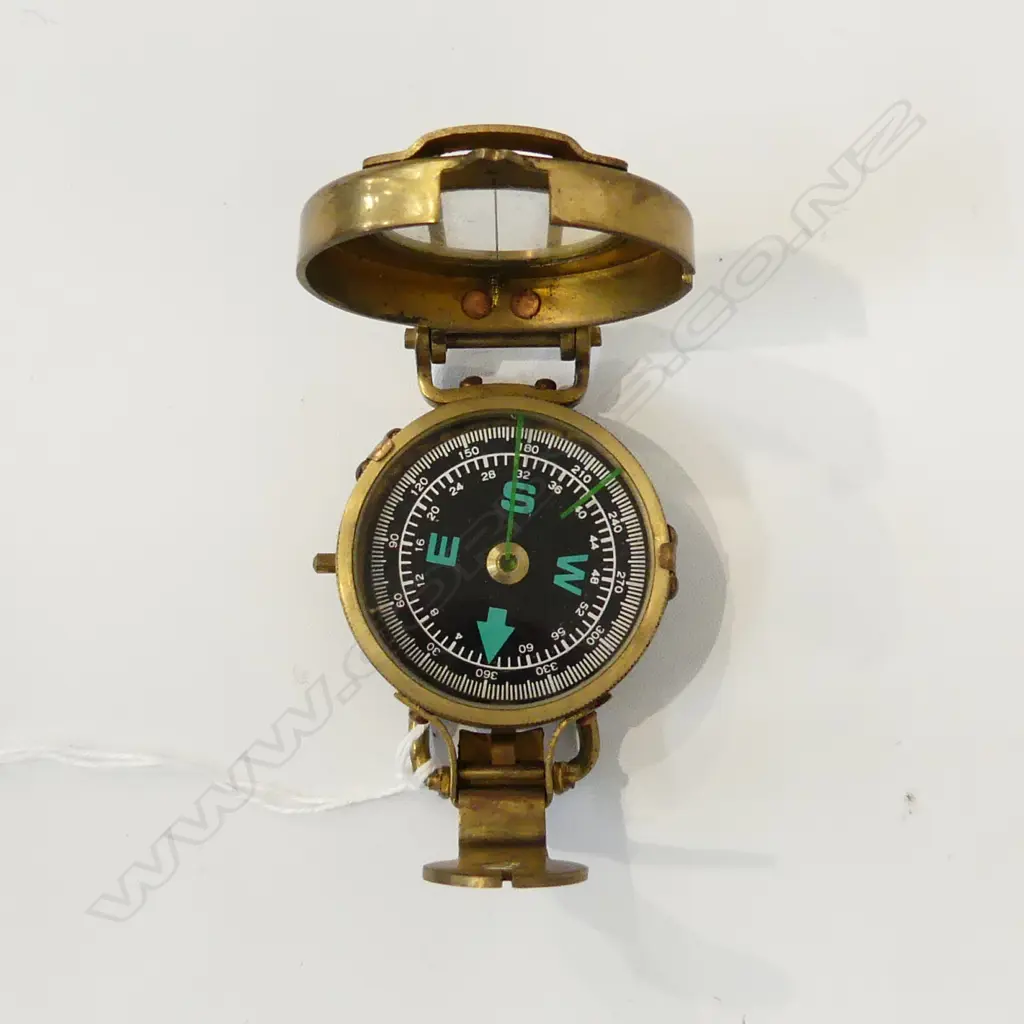 BRASS COMPASS 'ROSS LONDON' 55mm dia Image 1++