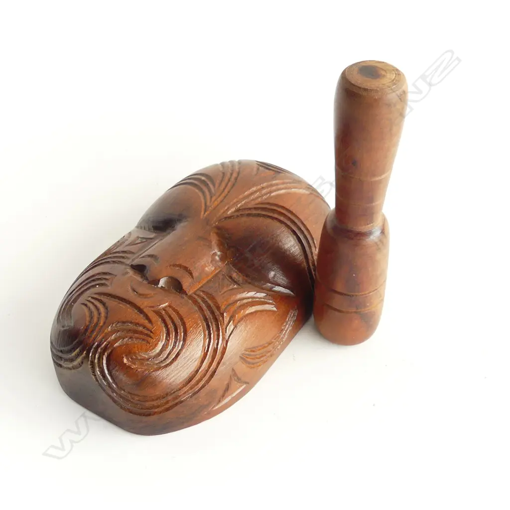 HAND CARVED MATAI TIMBER KORURU MASK  Image 1++