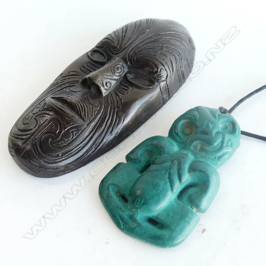 BRONZE MAORI WALL MASK H.190mm + BRONZED TIKI PENDANT H.120mm Image 1++