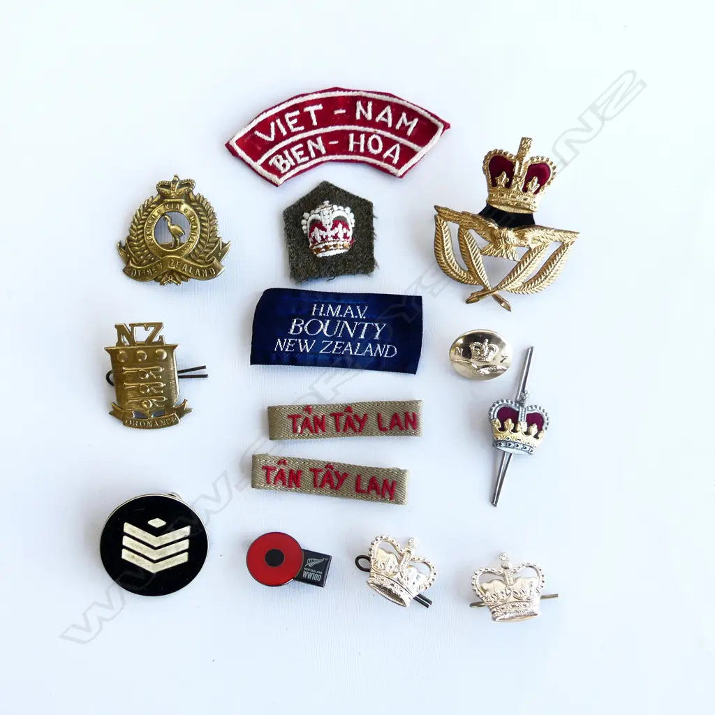 14 ASST. NZ MILITARY BADGES ETC Image 1++
