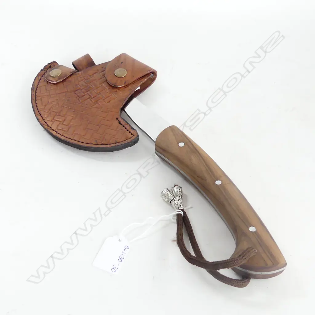 RTV MIDDLE EASTERN STAINLESS STEEL AXE WITH LEATHER POUCH Image 1++