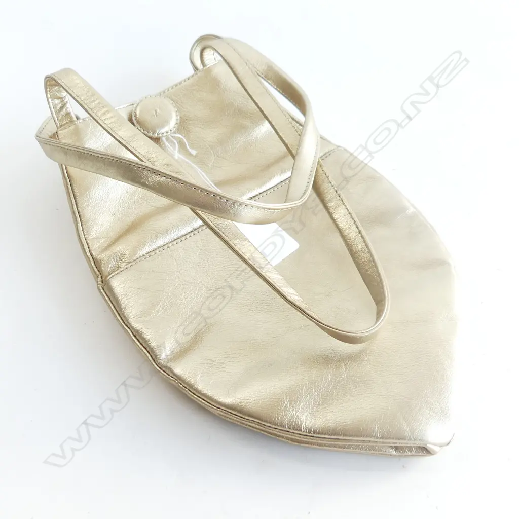 ALAN MYERSON 'PAPAYA' GOLD LEATHER HAND BAG Image 1++