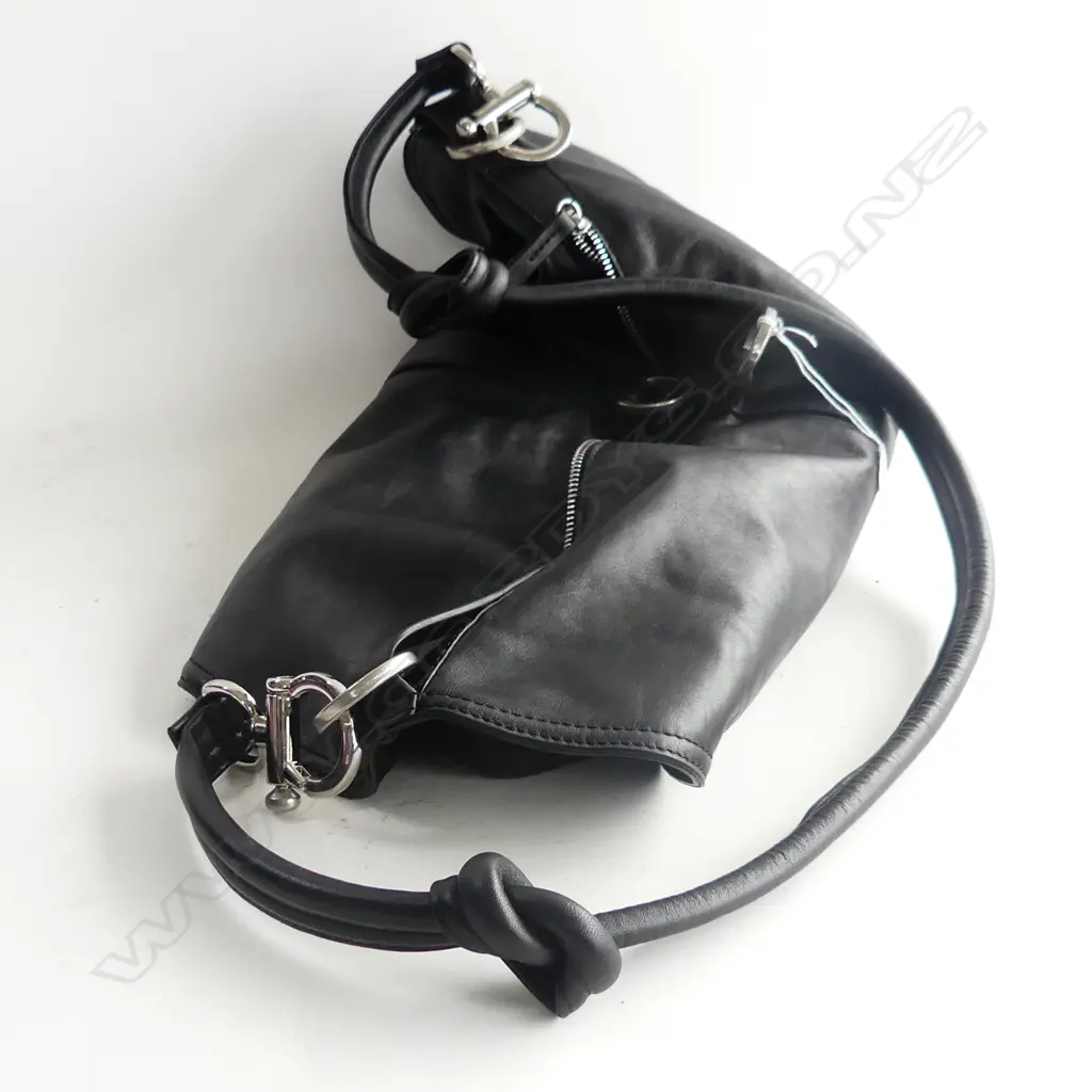 'TAYLOR' DESIGNER BLACK LEATHER SHOULDER/ HANDBAG fold over crescent form Image 1++