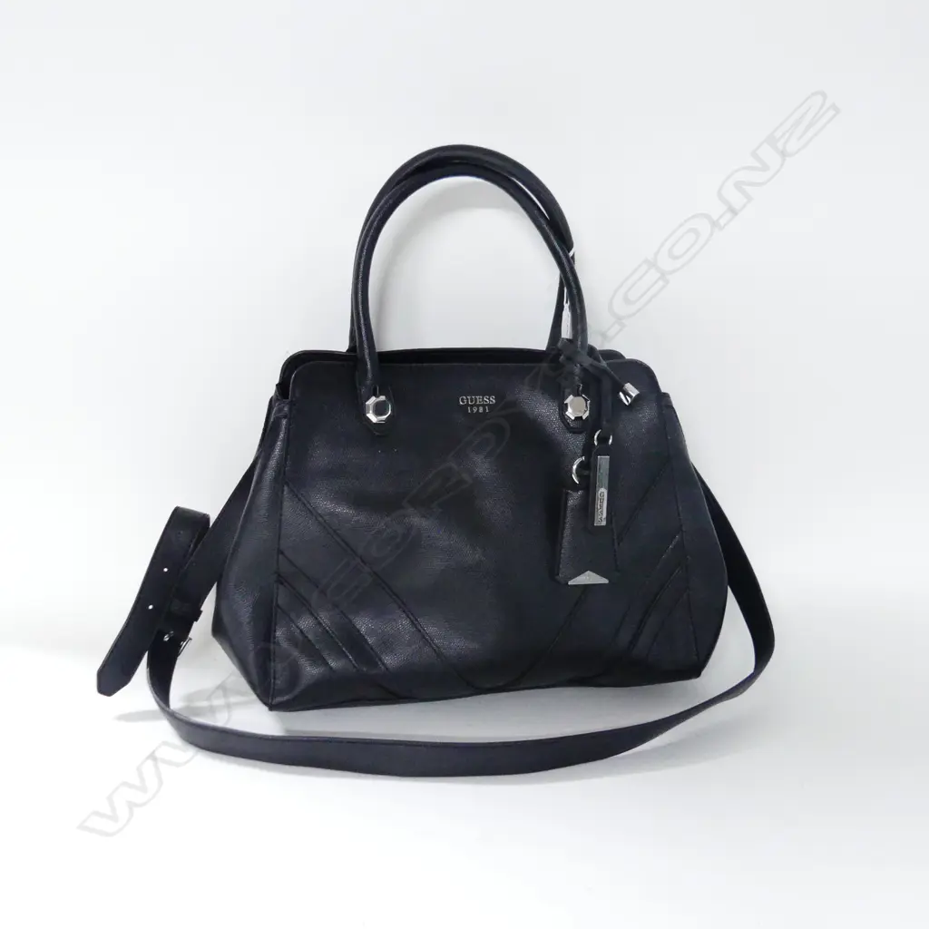 'GUESS 1981' BLACK LEATHER HANDBAG Image 1++