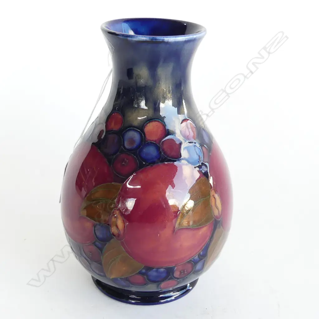 MOORCROFT POMEGRANATE VASE H.160mm Image 1++