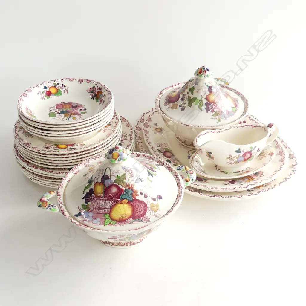 23 PCE MASONS 'FRUIT BASKET'; 2 PLATTERS, 6 DINNER PLATES, 6 SIDE PLATES, 6 BOWLS, GRAVY & DISH, 2 LIDDED TUREENS (1 AF) Image 1++