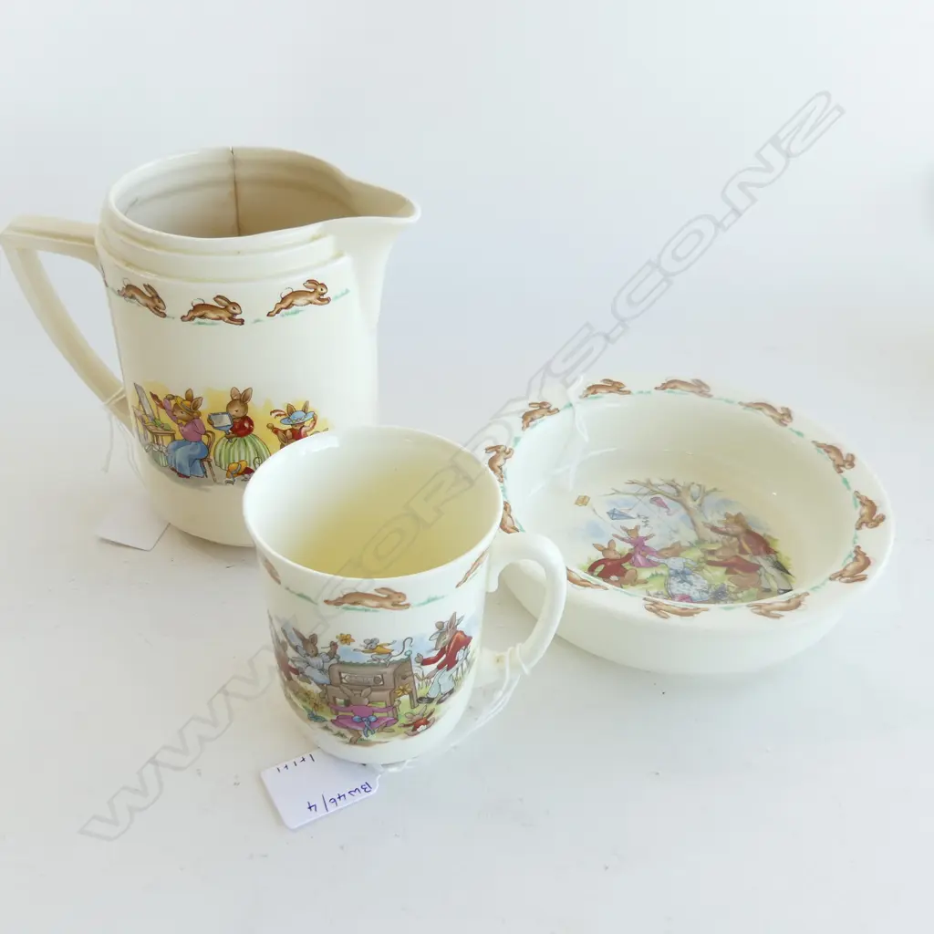 ROYAL DOULTON BUNNIKINS PAT CHILDS PLATE DIA155MM CHILDS MUG H90MM & JUG  WITH CRACKS H135MM Image 1++