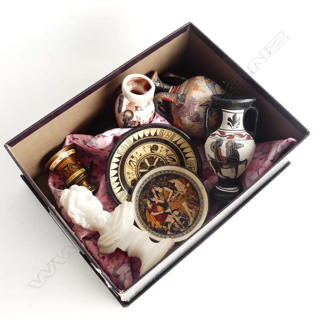 SM BOX OLD GREEK & ROMAN REPLICAS; BUST, VASES, ETC.. Image 1++