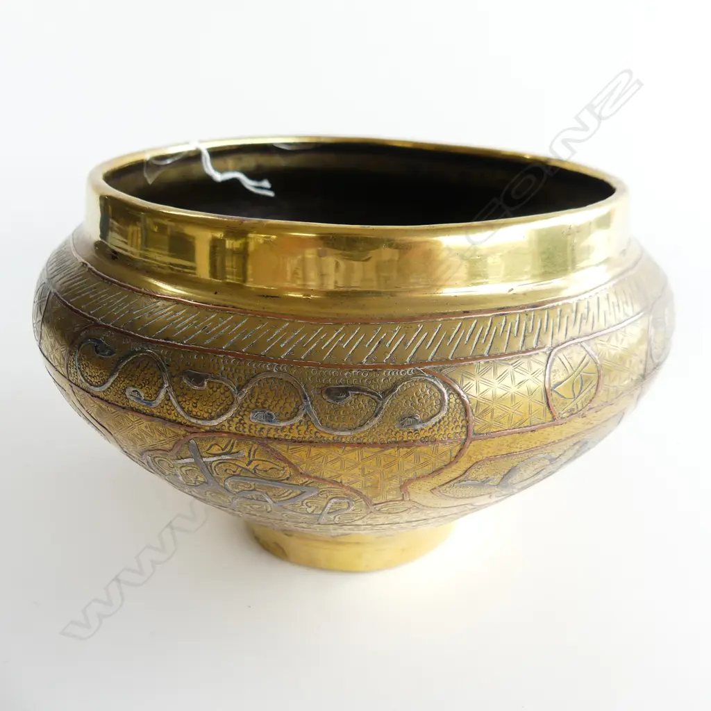 MIDDLE EASTERN BRASS & COPPER BOWL 190mm dia Image 1++