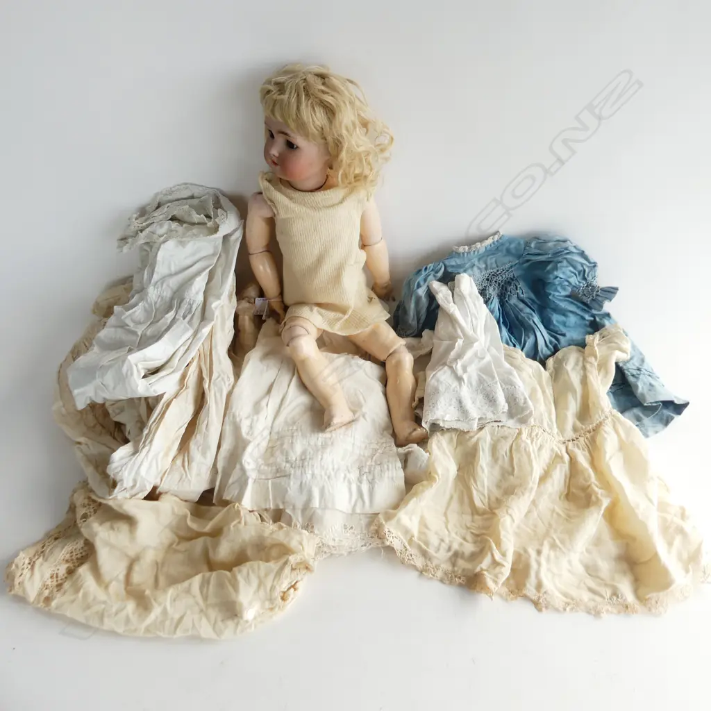 ANTIQUE HALBIG SLEEPY EYE DOLL + CLOTHES Image 1++
