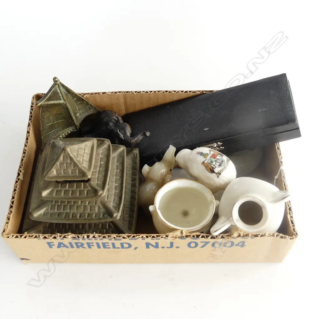 SMALL BOX COLLECTABLES SOV CHINA KIWI  ELEPHANTS ETC Image 1++