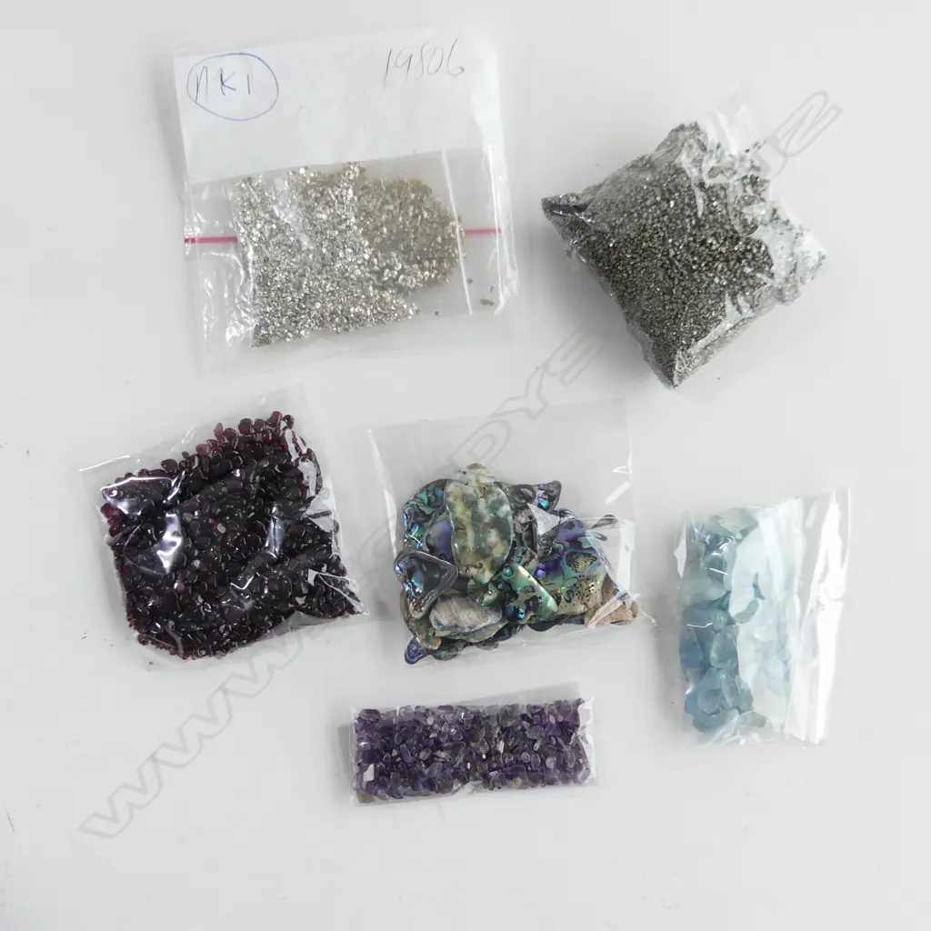 Bag of small semi precious stone chips Image 1++