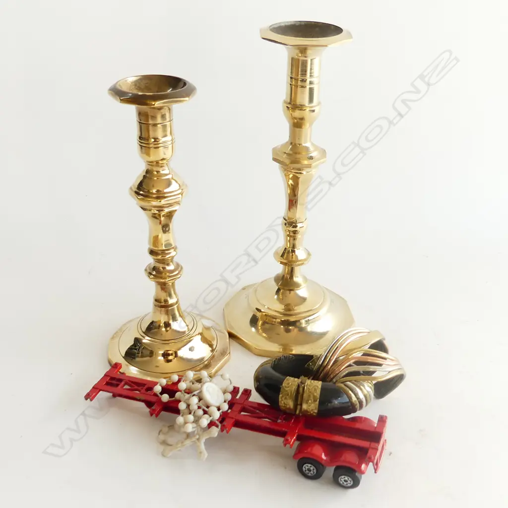 SMALL BOX BRASS CANDLESTICKS BRACLETS ETC Image 1++
