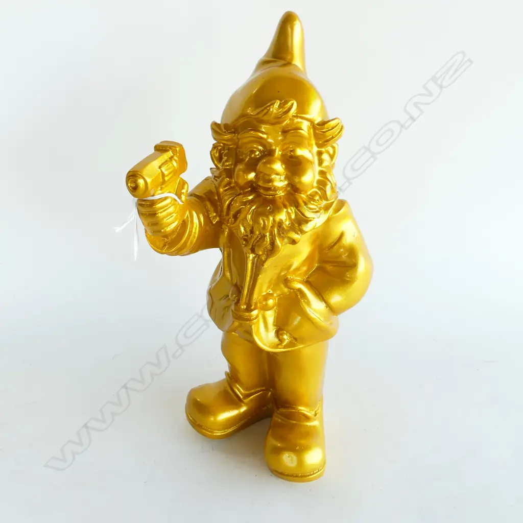 GOLD RESIN GNOME w. GUN H.305mm Image 1++