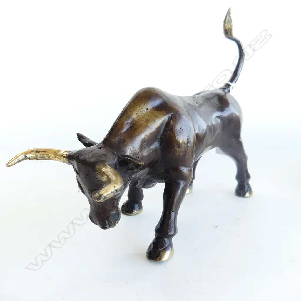 BRONZE BULL L.270mm Image 1++