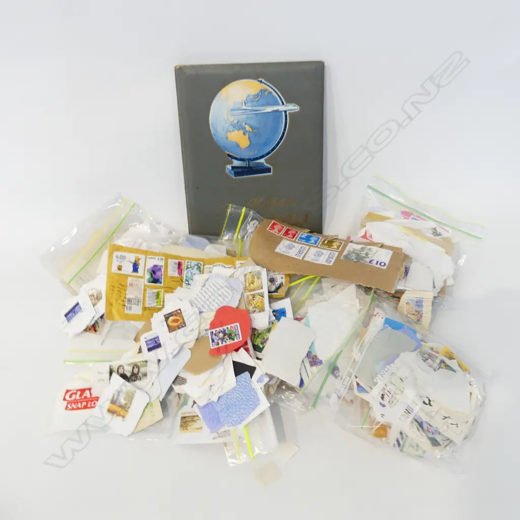 VINTAGE STAMP ALBUM + ASST. LOOSE STAMPS Image 1++