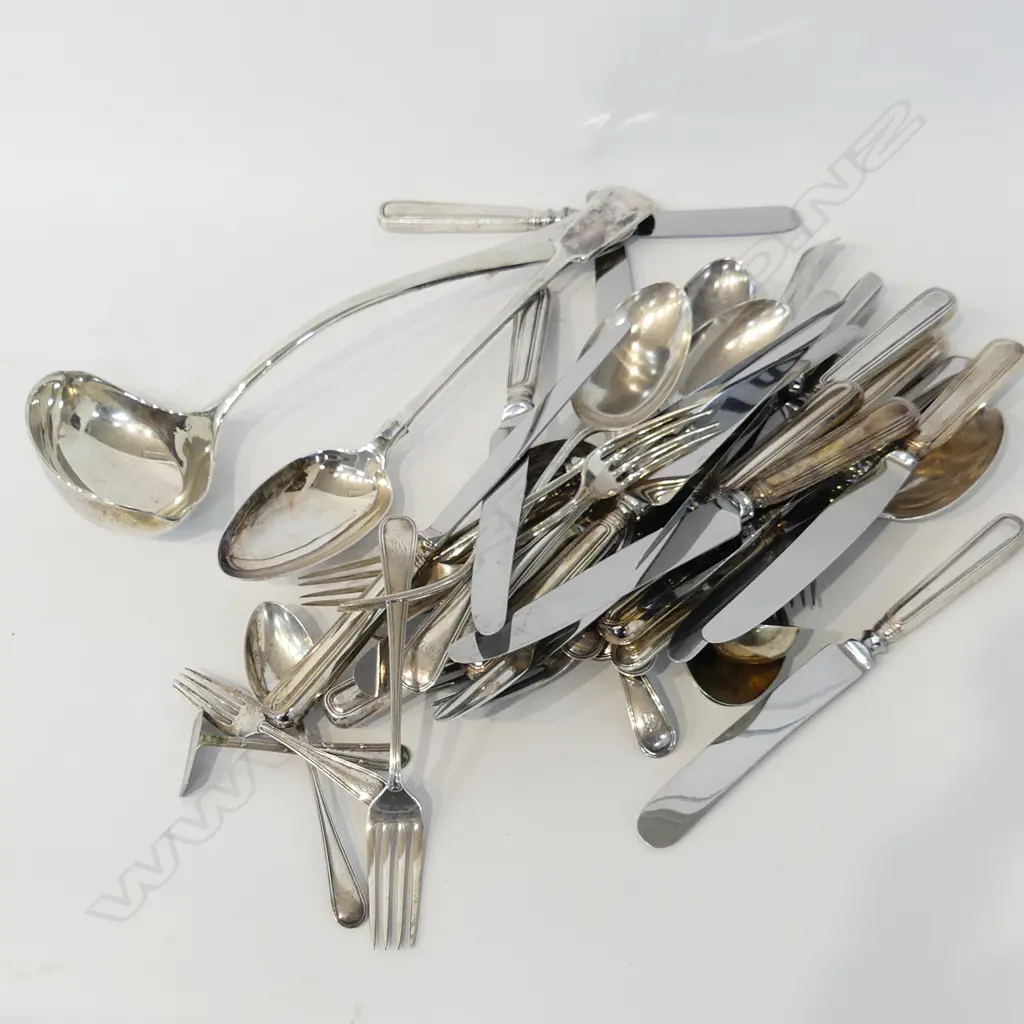 BOX LOT ASST. SILVER PLATE CUTLERY Image 1++