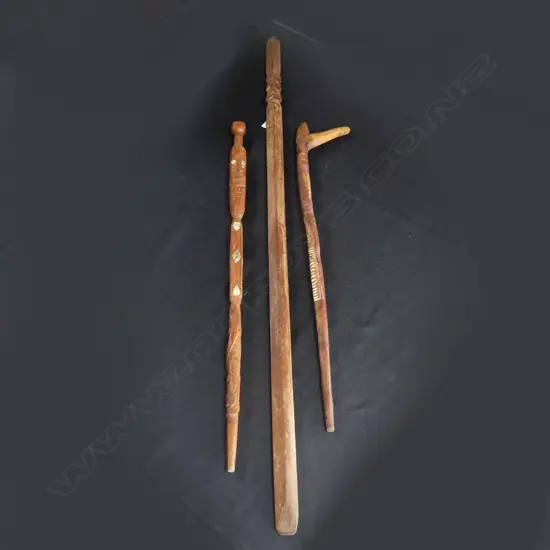 3 CARVED WOODEN MAORI / PACIFIC PCES; 2 WALKING STICKS + TAIAHA L.1530mm