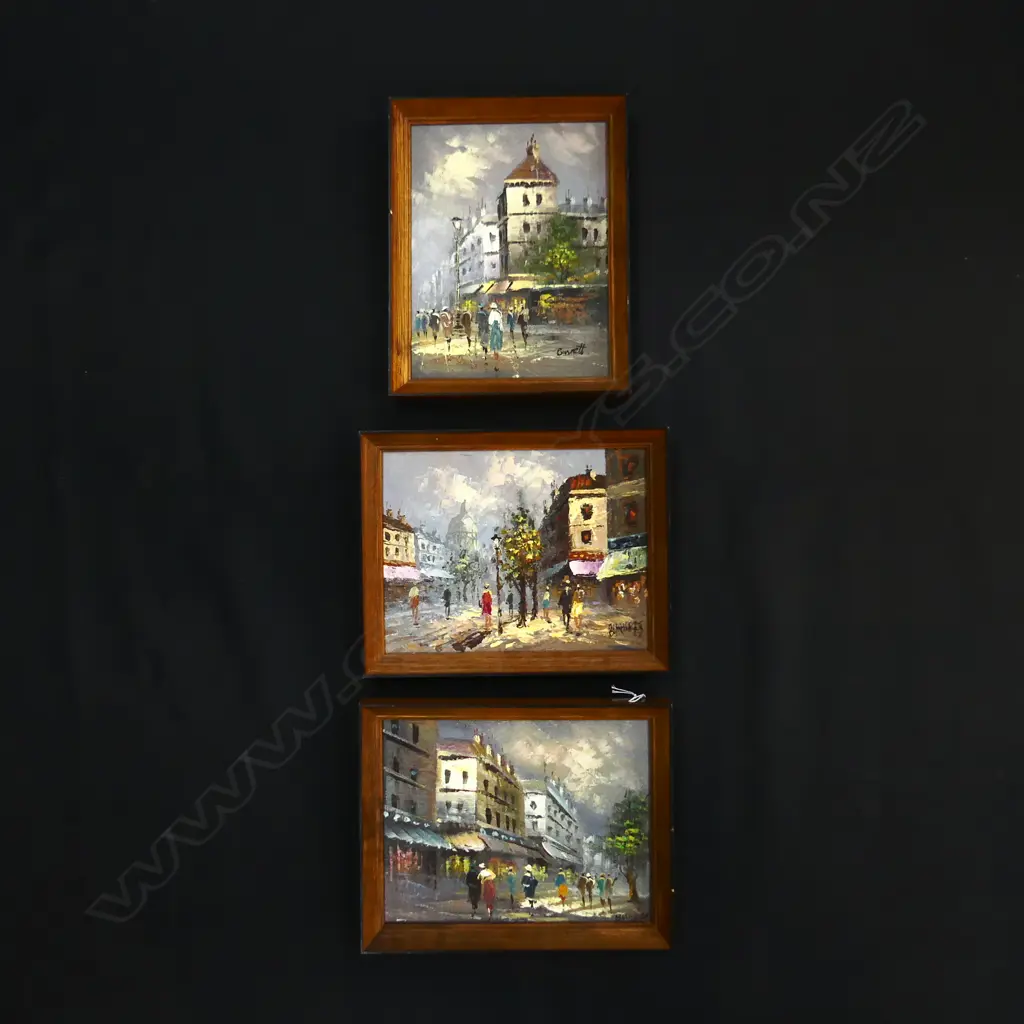 3 SM OIL PAINTINGS, STREET SCENES, SIGNED 190 X 245MM Image 1++