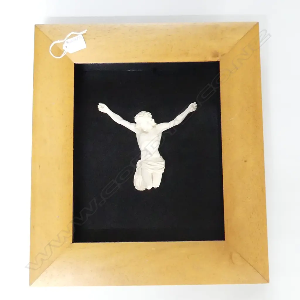 FRAMED WHITE RESIN CORPUS CHRISTI 290x240mm Image 1++
