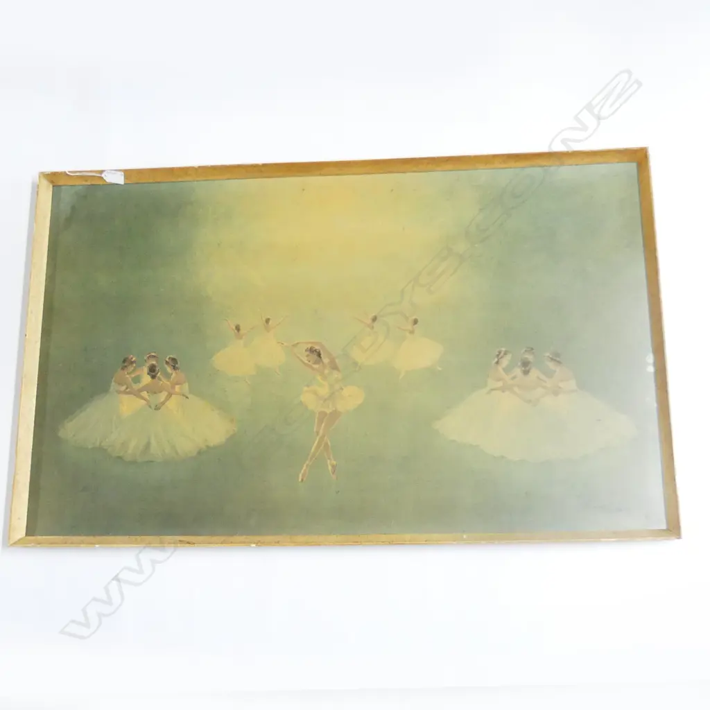LG RETRO FRAMED BALLET PRINT 'SWAN LAKE' 600 X 900MM Image 1++