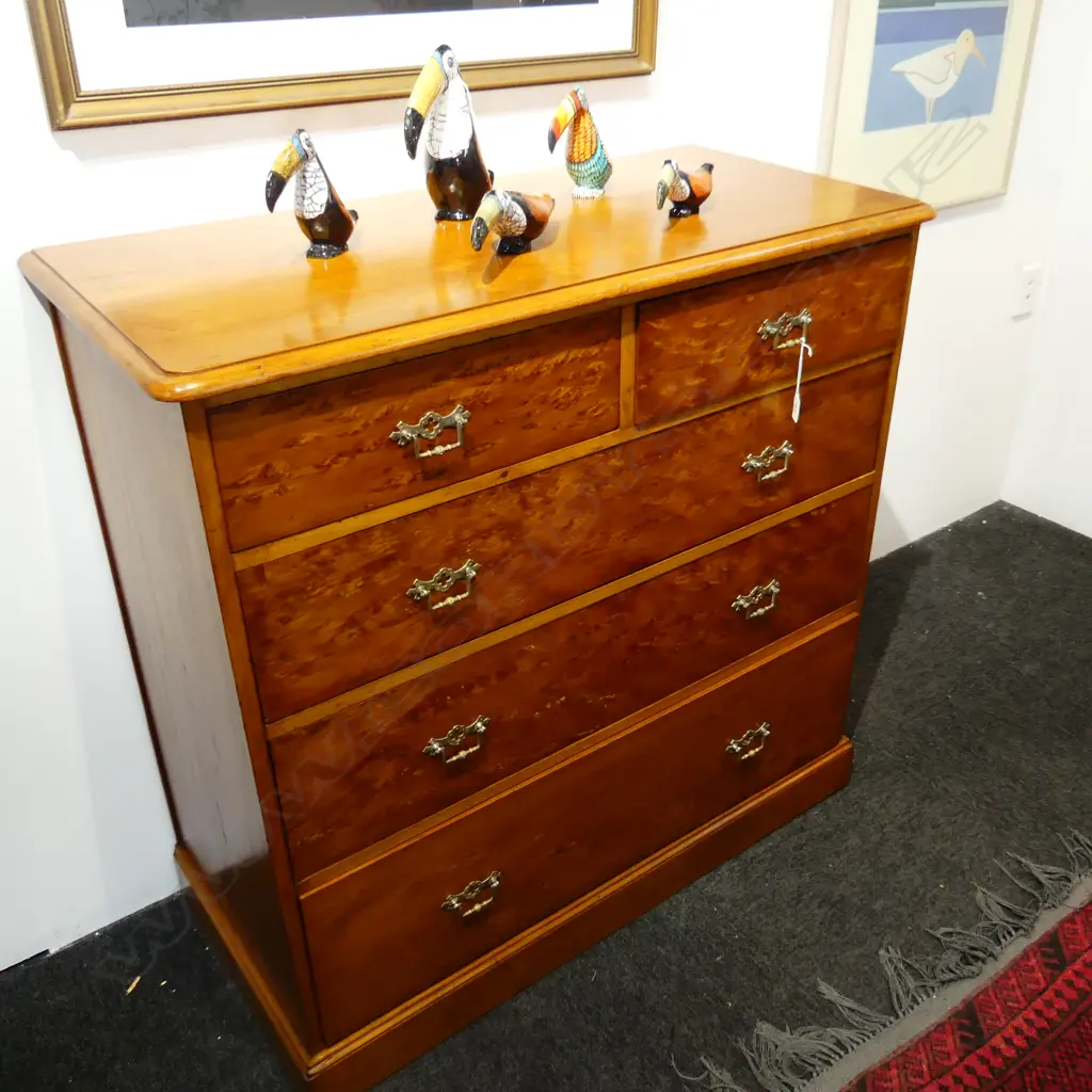 KAURI COLONIAL 5 DRAWER CHEST WITH MOTTLED DRAWER FRONTS H 1050 X W 1070 MM Image 1++
