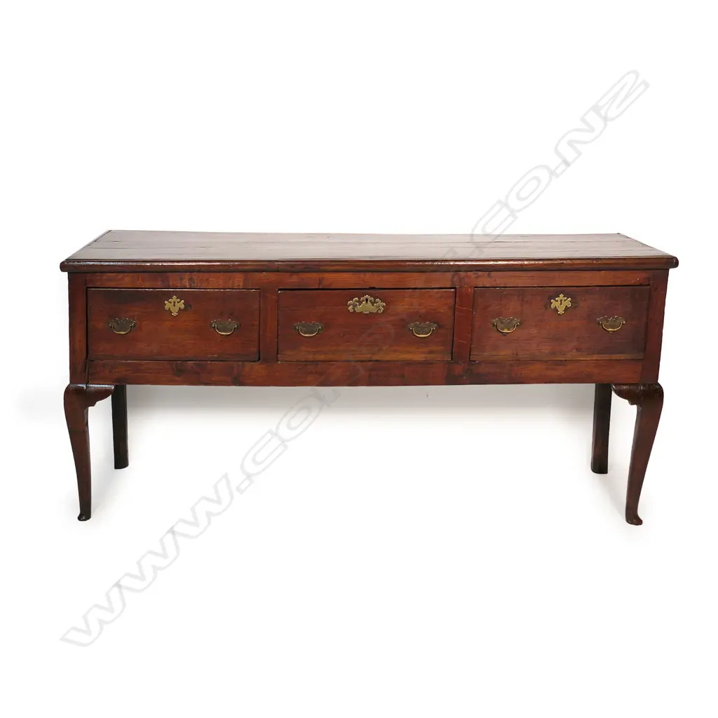 GEORGIAN 3-DRAWER DRESSER BASE, 1710 x 470 x 790mm Image 1++