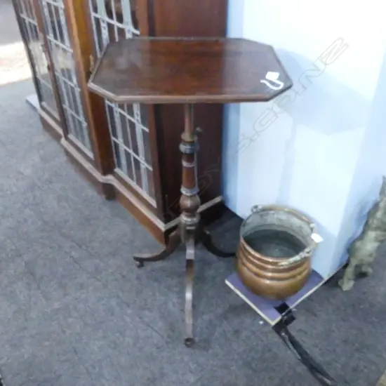 REGENCY MAHOGANY WINE TABLE TRIPOD BASE 460x390x700mm