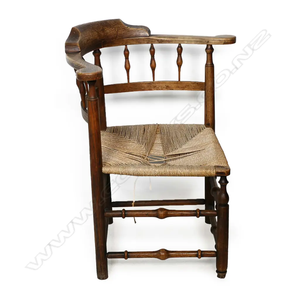 RUSH SEATED CORNER CHAIR H.790mm FAULTS Image 1++