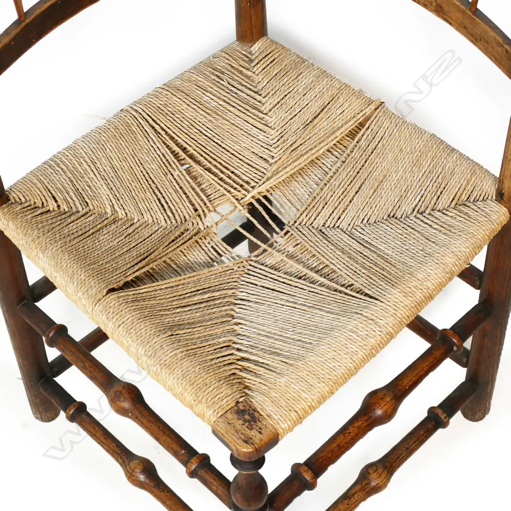 RUSH SEATED CORNER CHAIR H.790mm FAULTS Image 1++