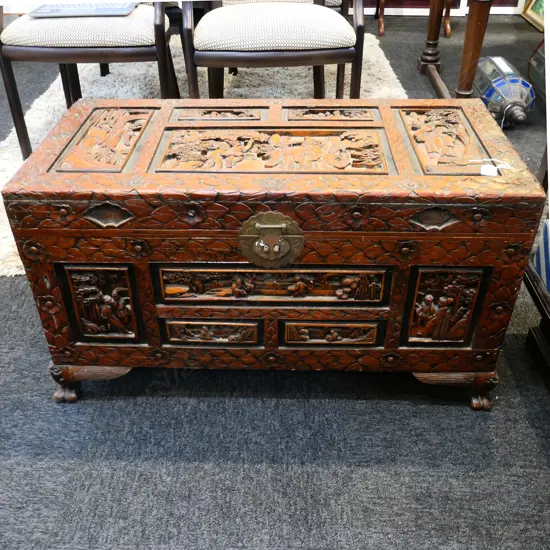 VINTAGE CHINESE CARVED CAMPHOR WOOD TRUNK