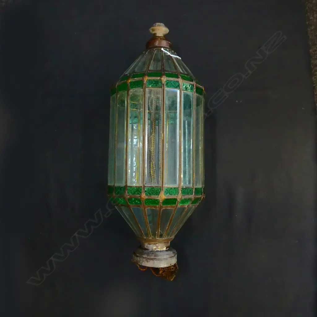 LG VINTAGE LEADLIGHT LIGHT FITTING WITH DECORATIVE GREEN GLASS TRIM H, 700MM Image 1++