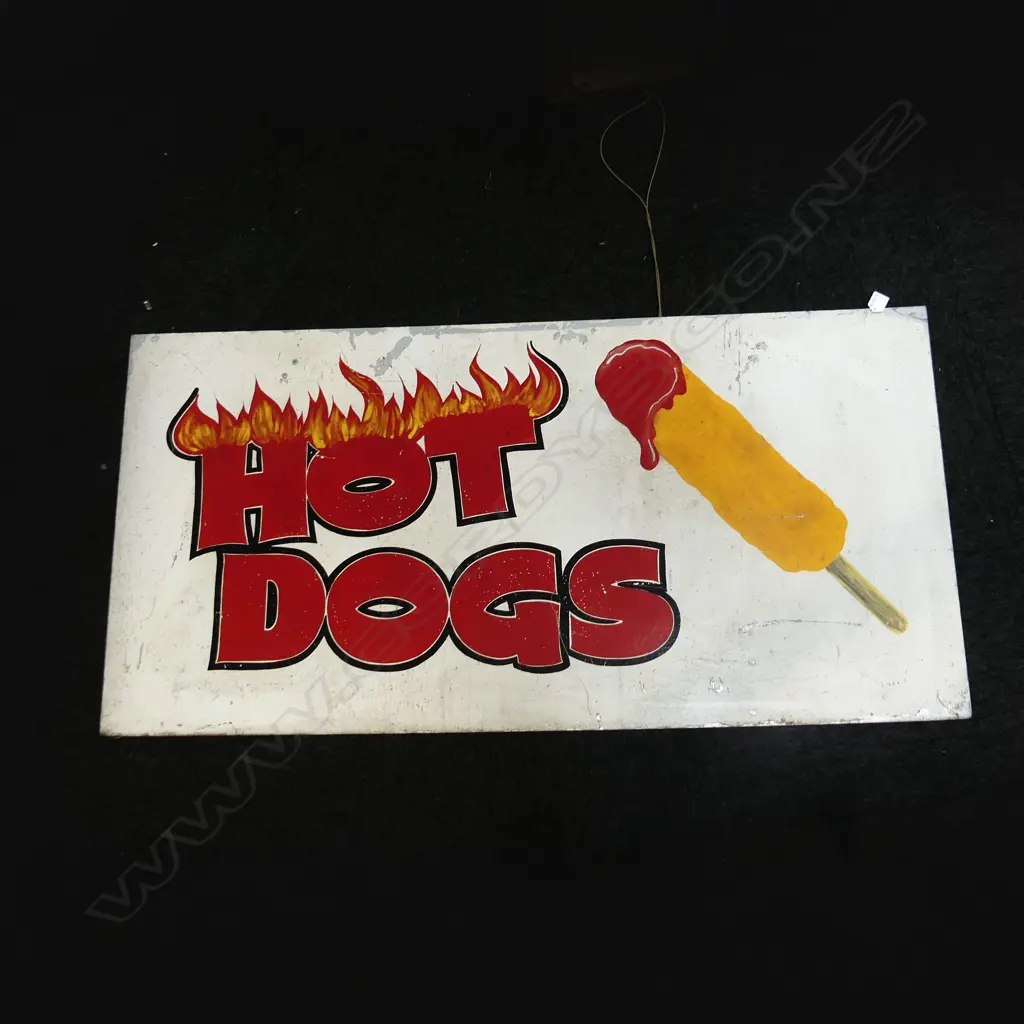 VINTAGE METAL HOT DOG SIGN 600x1200mm Image 1++