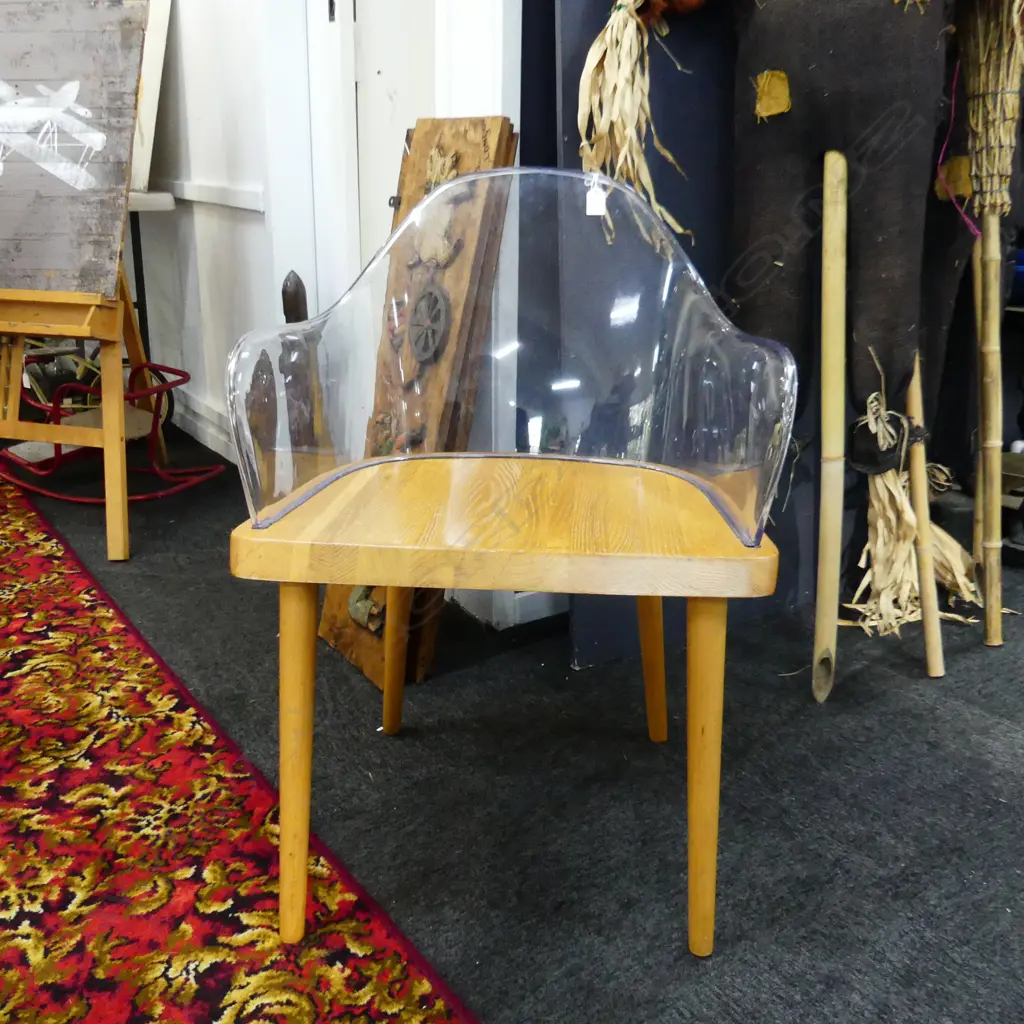 TIMBER & CLEAR PLASTIC DESIGNER CHAIR Image 1++