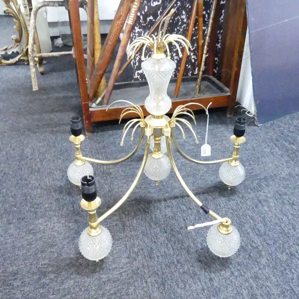 RETRO 5 LIGHT PRESSED GLASS & GOLD METAL HOLLYWOOD REGENCY STYLE CHANDELIER H.450 / 500mm dia Image 1++