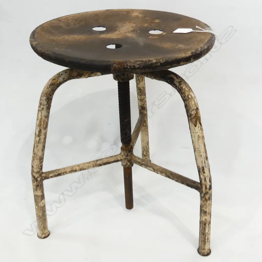 RUSTIC INDUSTRIAL SWIVEL STOOL ADJ. HEIGHT 350mm dia Image 1++