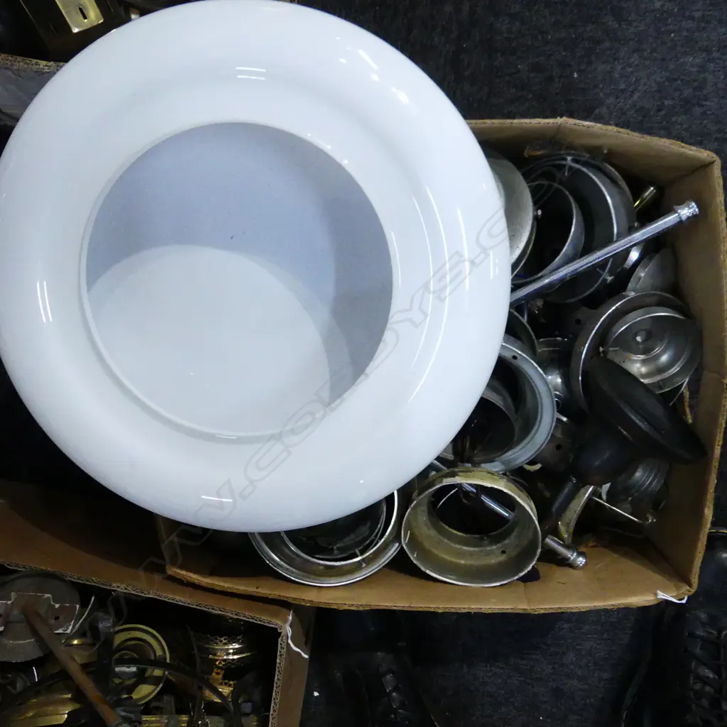 BOX LOT CHROMED DECO LIGHT FITTING ATTACHMENTS ETC Image 1++