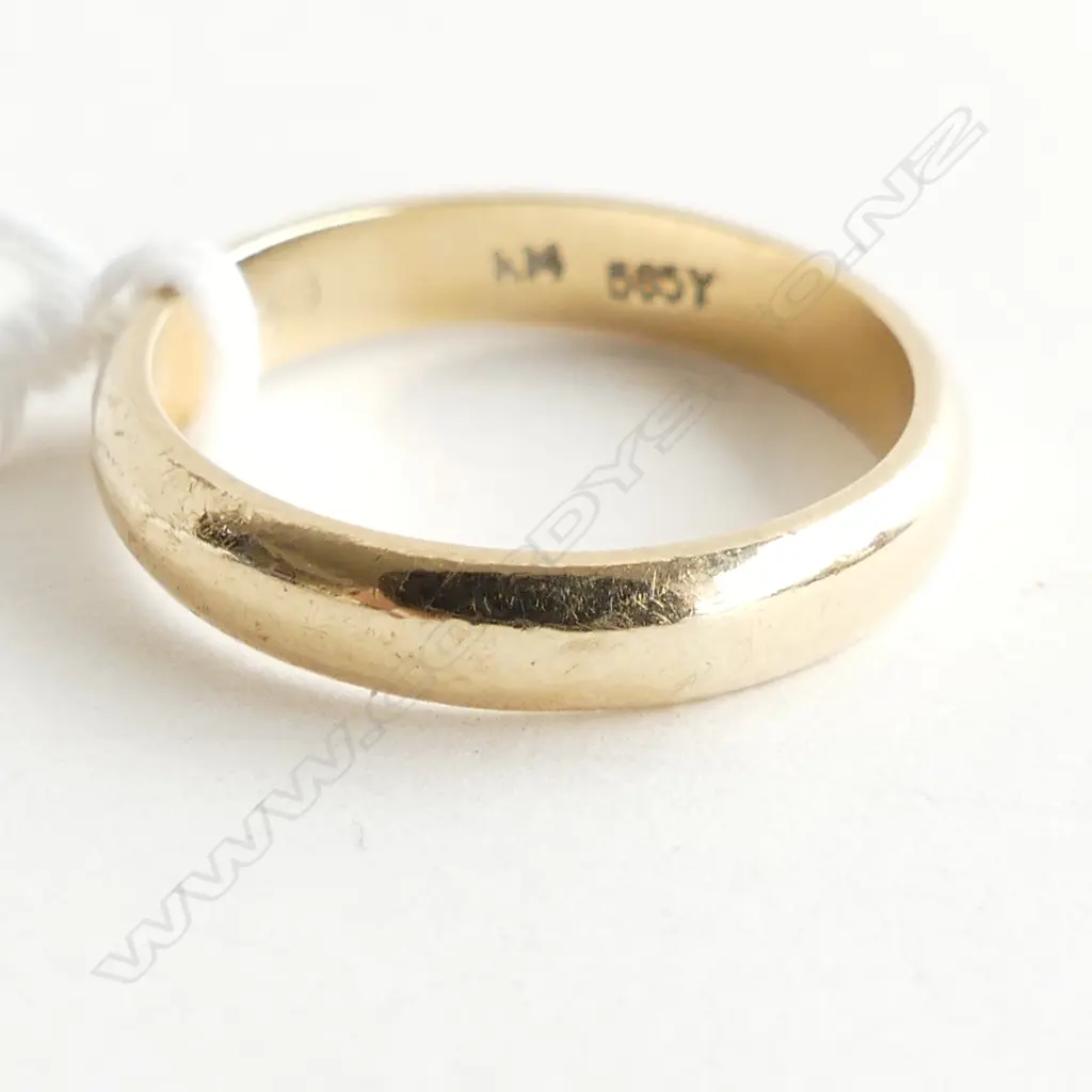 14K GOLD WEDDING BAND 3.77GMS SIZE O Image 1++