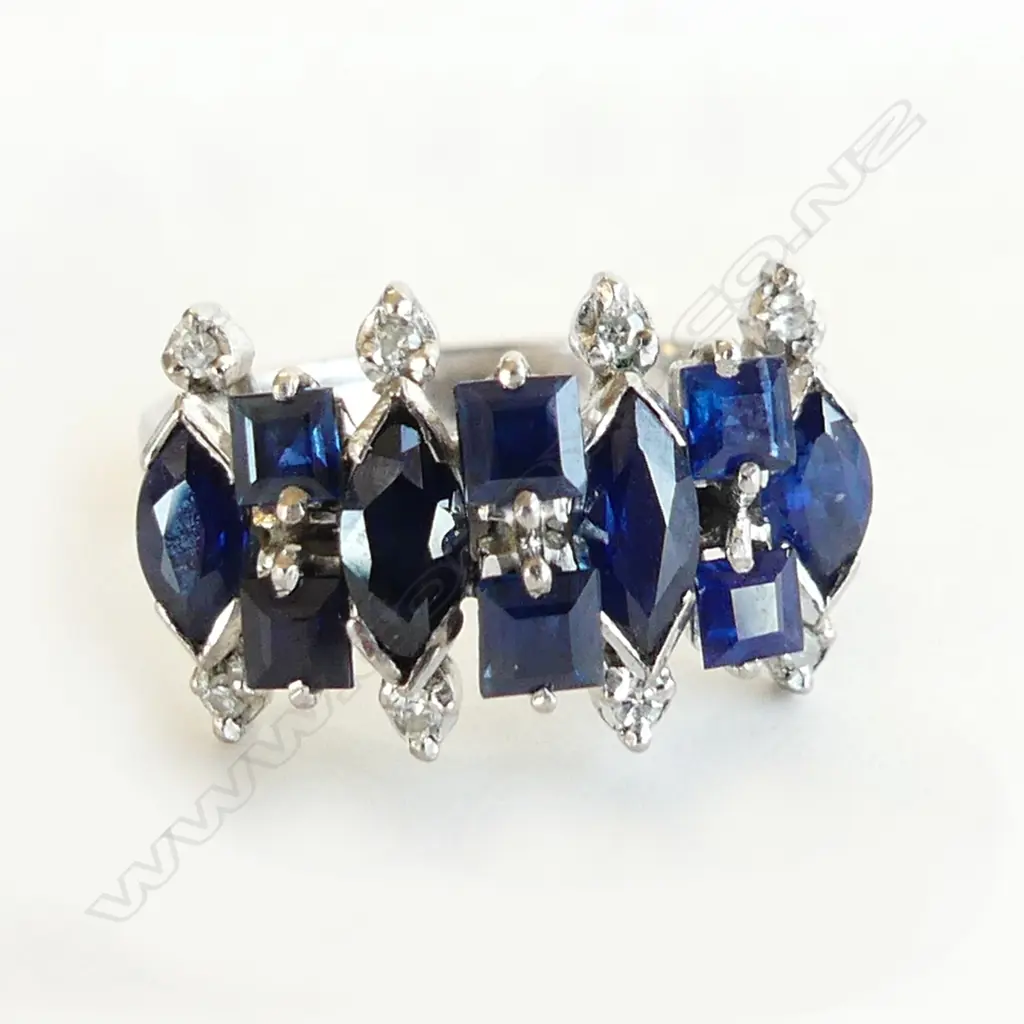 18K WHITE GOLD SAPPHIRE & DIAMOND RING  4.89GMS **RTV** Image 1++