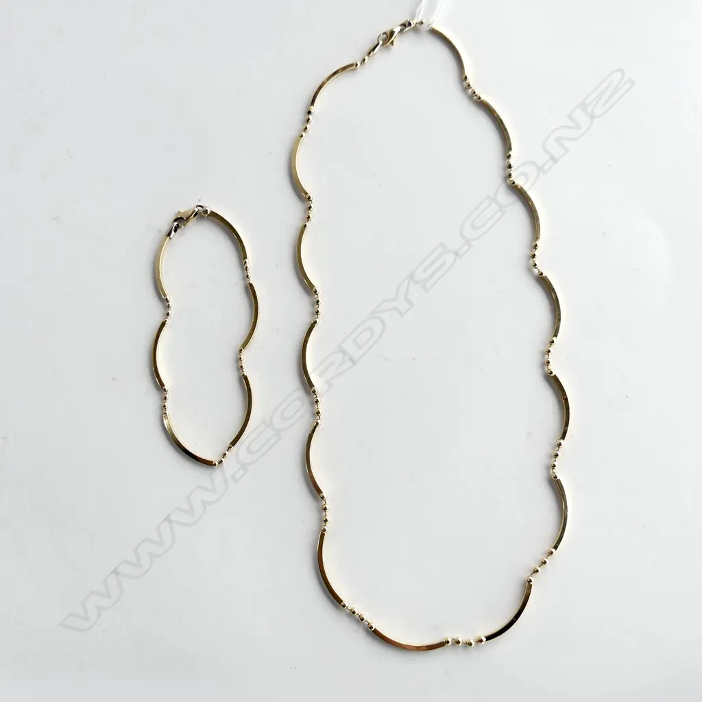 18K GOLD BRACELET & NECKLACE SET 13gm Image 1++