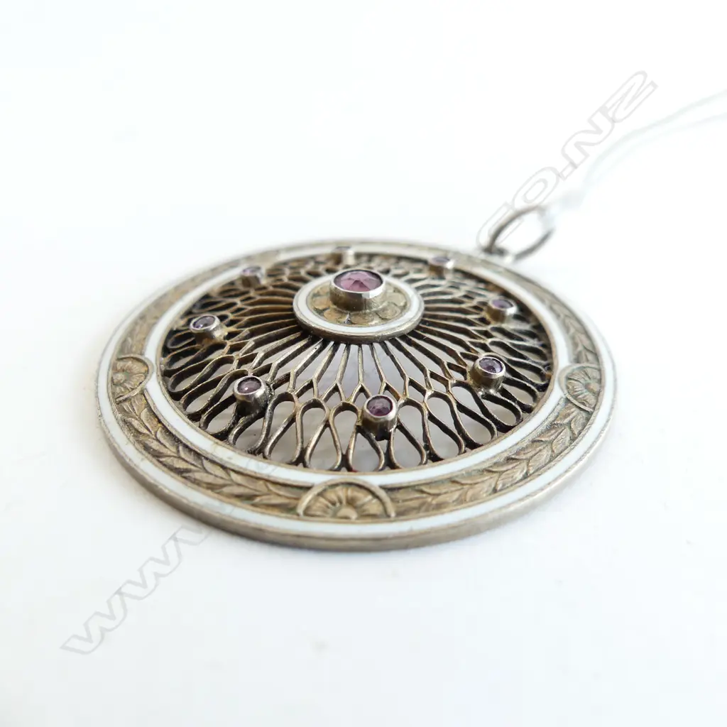 935 SILVER & ENAMAL PENDANT SET WITH PINK STONES MAKERS MARK ND W50MM Image 1++