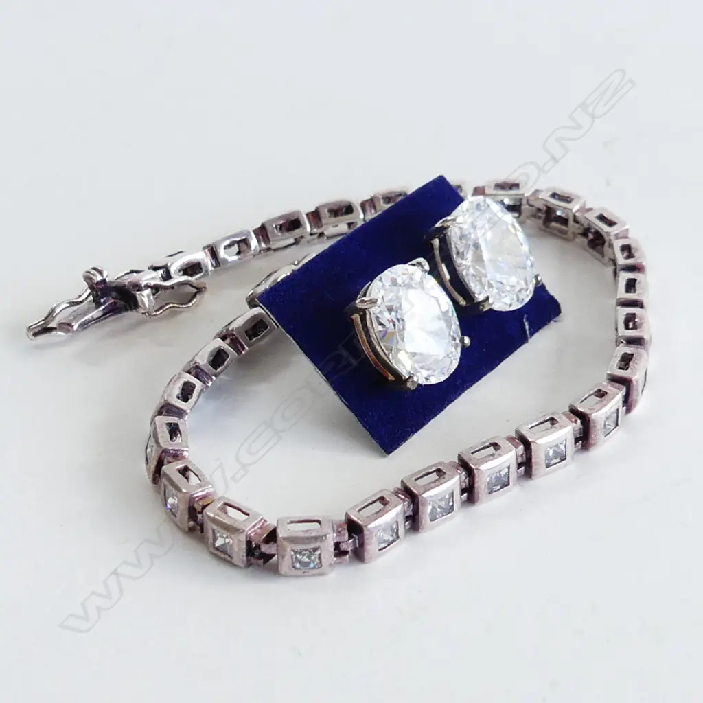 925 SILVER CZ BRACELET & LG STUD EARRINGS  Image 1++