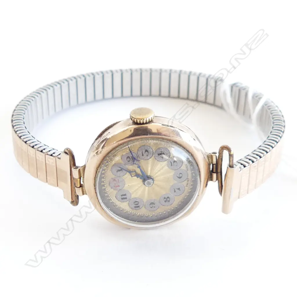 VINTAGE 9CT GOLD  LADIES WRIST WATCH Image 1++