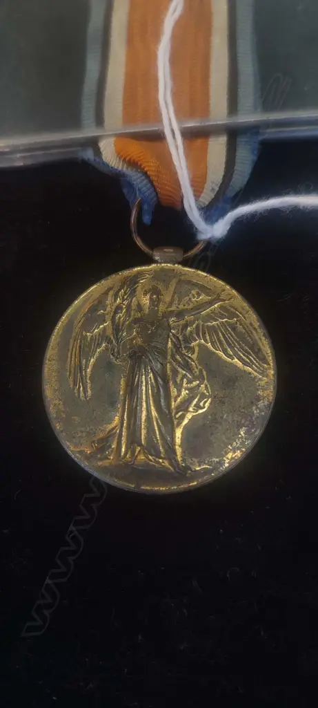 2 WW1 NZ SERVICE MEDALS Image 1++