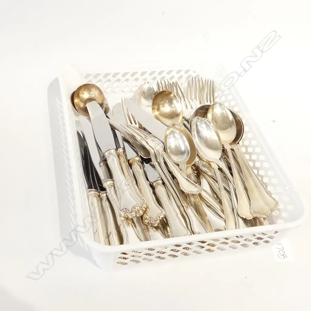 TRAY OF EP DANISH CUTLERY Image 1++