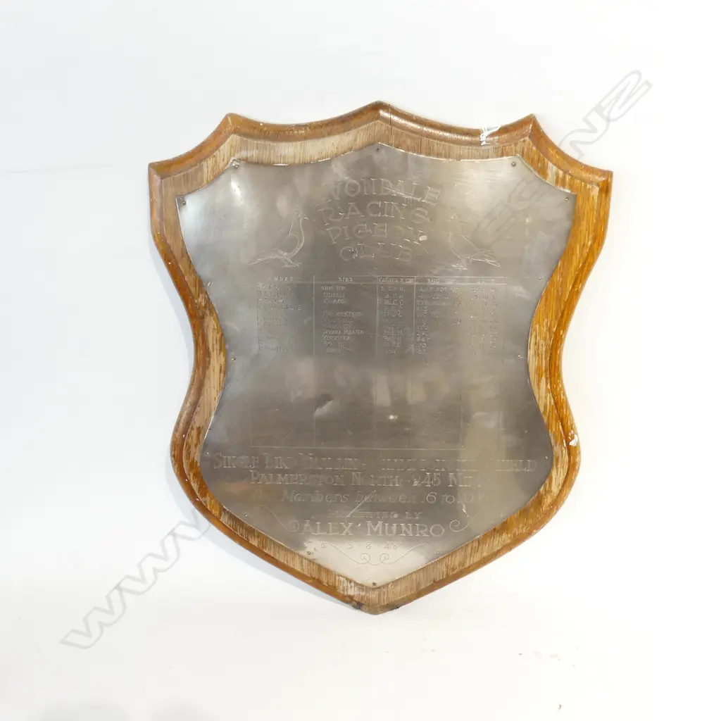 LARGE WOODEN & SILVER PLATE  'HOMING PIGEON' SHIELD C1950-60'S 410 X 520MM Image 1++