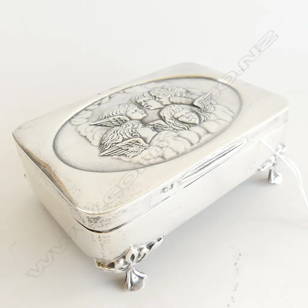 STG SILVER BOX w. REYNOLD ANGELS B'HAM 1906 120x85mm 135 GRAMS Image 1++