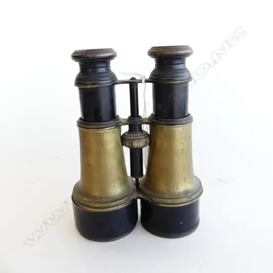 PR VINTAGE FIELD GLASSES / BINOCULARS 