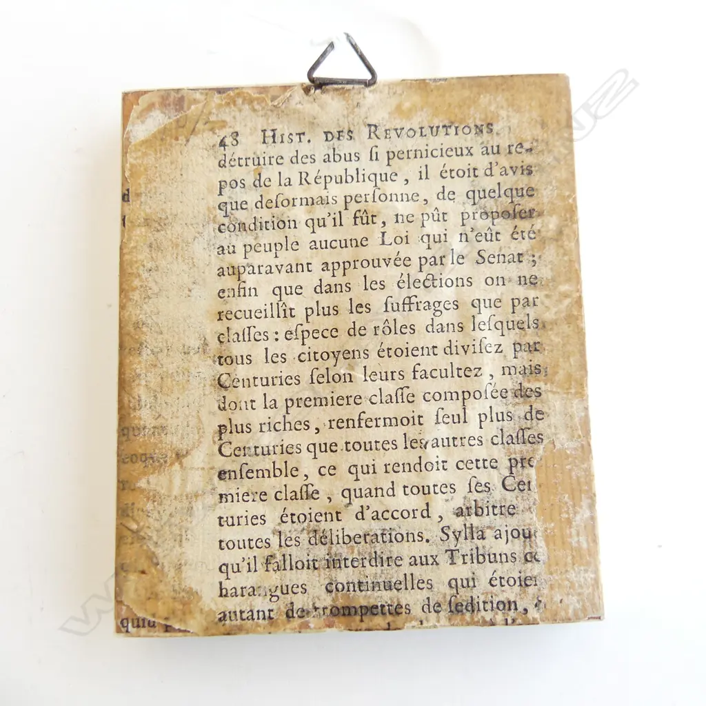 MINIATURE PORTRAIT OF A WOMAN IN KEY IVORY FRAME Image 1++