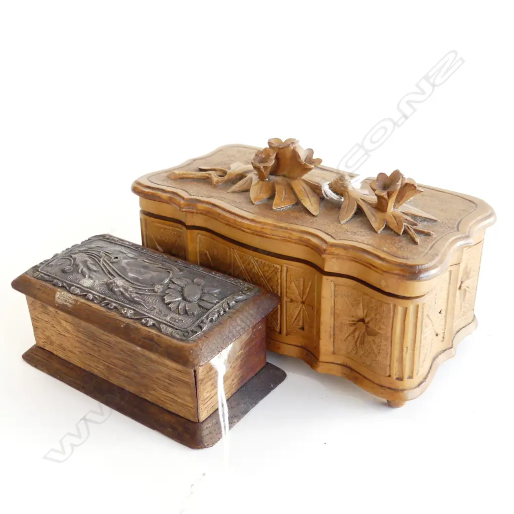 2 SMALL WOOD JEWLERY BOXES 1 WITH S/S LID  L100MM Image 1++